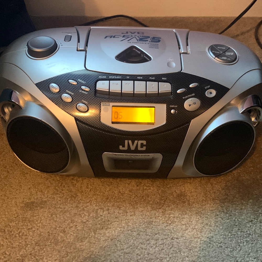 JVC BOOMBOX